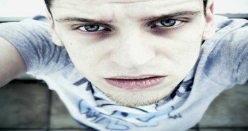 Cerne et acide hyaluronique Les cernes