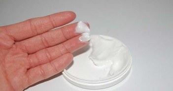 Cosmétologie et molécules actives sur le vieillissement cutané creme de soin