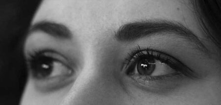 regard et sourcils de femme