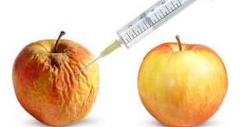 Les « skinboosters » pour revitaliser et tonifier la peau pomme frippée puis lisse avec une injection